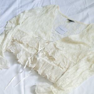 Elegant Cream Lace Top